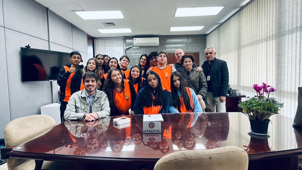 Estudantes da EMEF Josué de Castro visitam a CEAGESP em ação educomunicativa sobre alimentação saudável